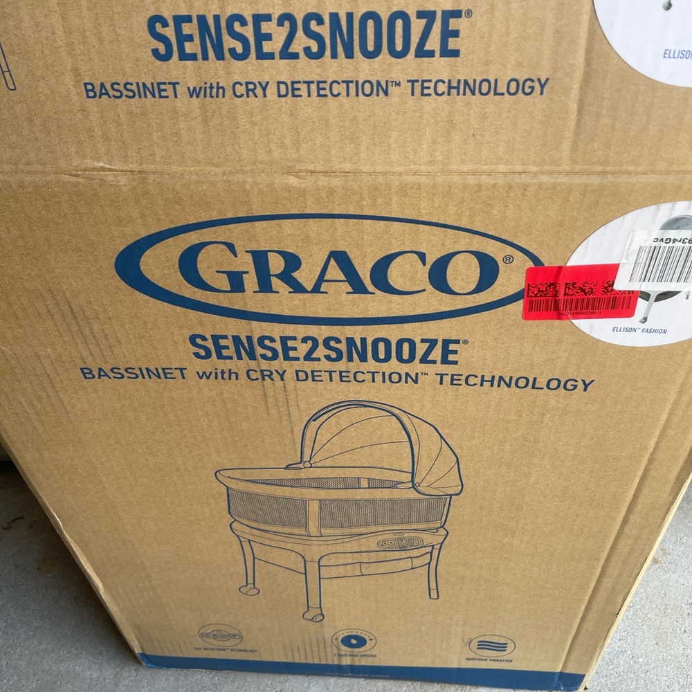Graco sense to sleep brand new used twice will ship in original box as it is new